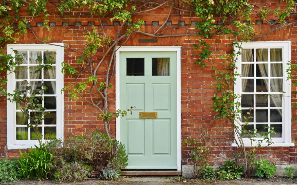 6 Steps to Choosing the Right Entry Door for Your Home entry door creekside