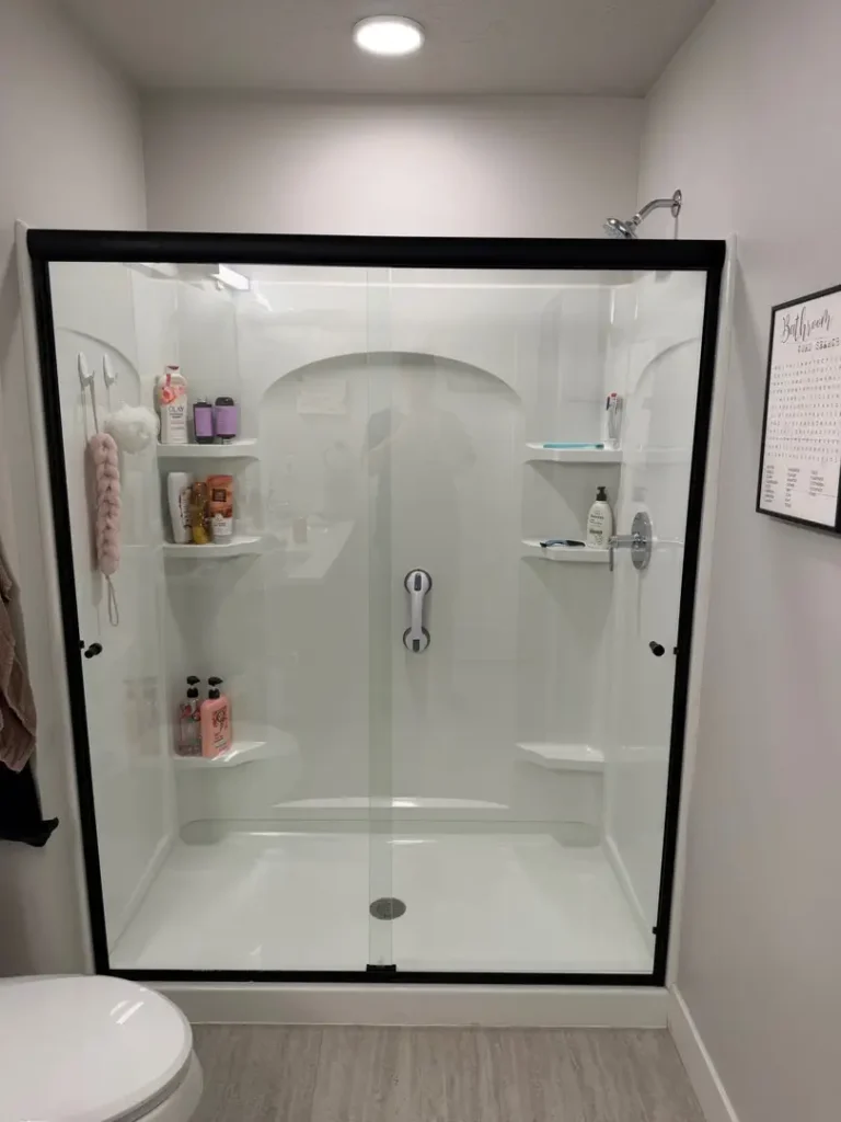 apartment shower doors in farmington